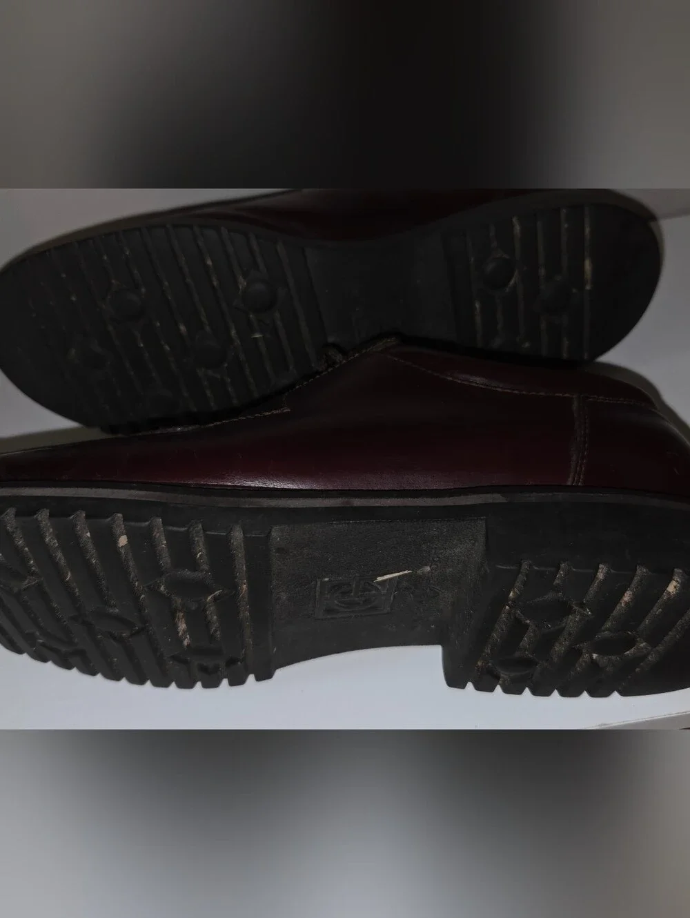 Cole Haan Country Beacon Oxford Men's Dark BrownBurgundy Leather Lace-Up Oxfords